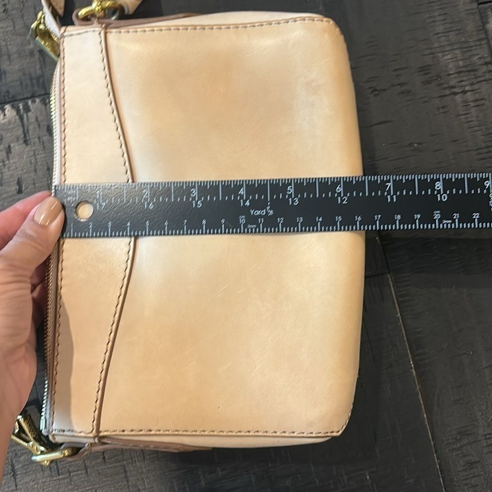 J. Crew Cream Tan Leather Crossbody Classy Gold Hardware Crossbody Bag Purse‌‌‌‍ - Picture 14 of 16